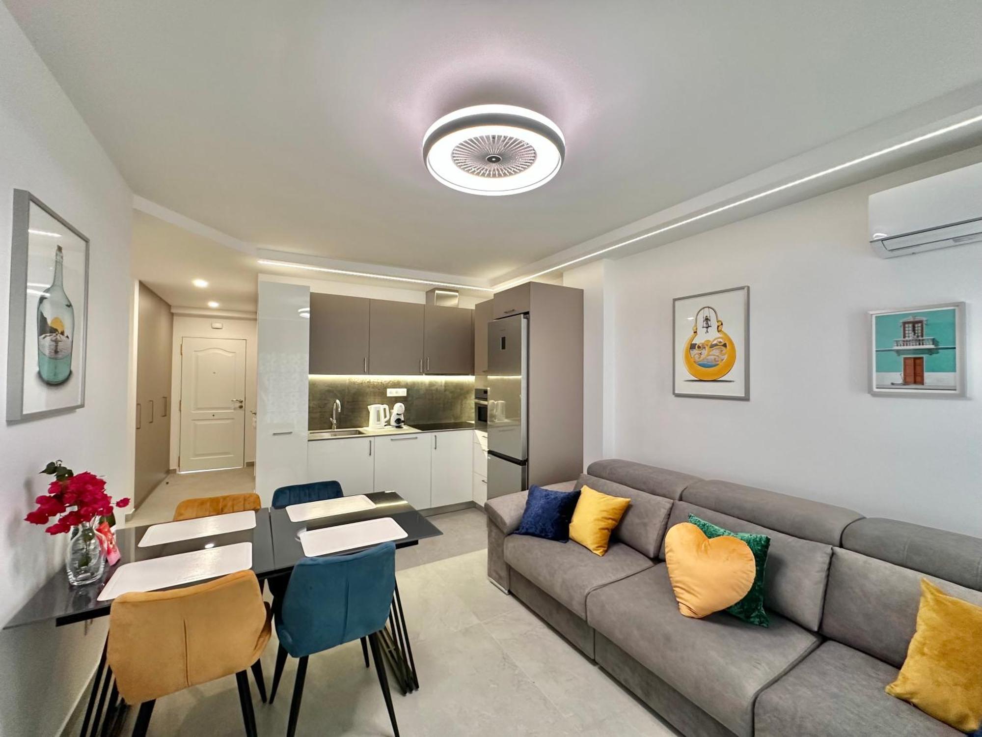 Sunset Apartment 2 & Heated Pool Лос Кристианос Экстерьер фото